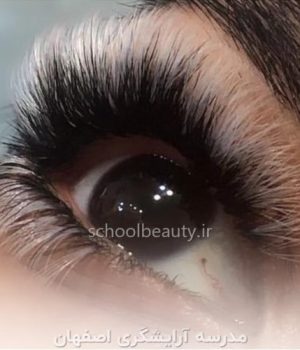 آموزش کاشت مژه در اصفهان